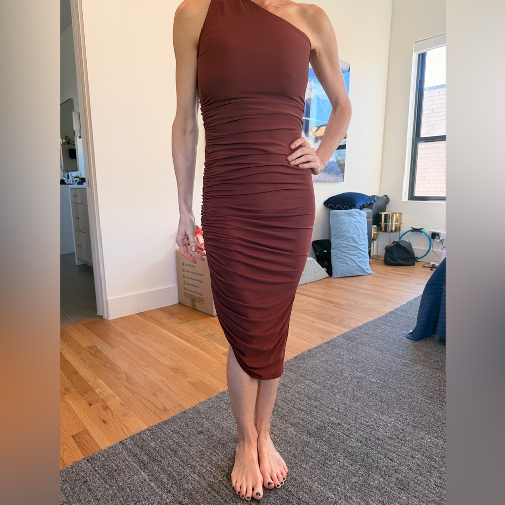 Chic One-Shoulder Ruched Midi Dress - Rust